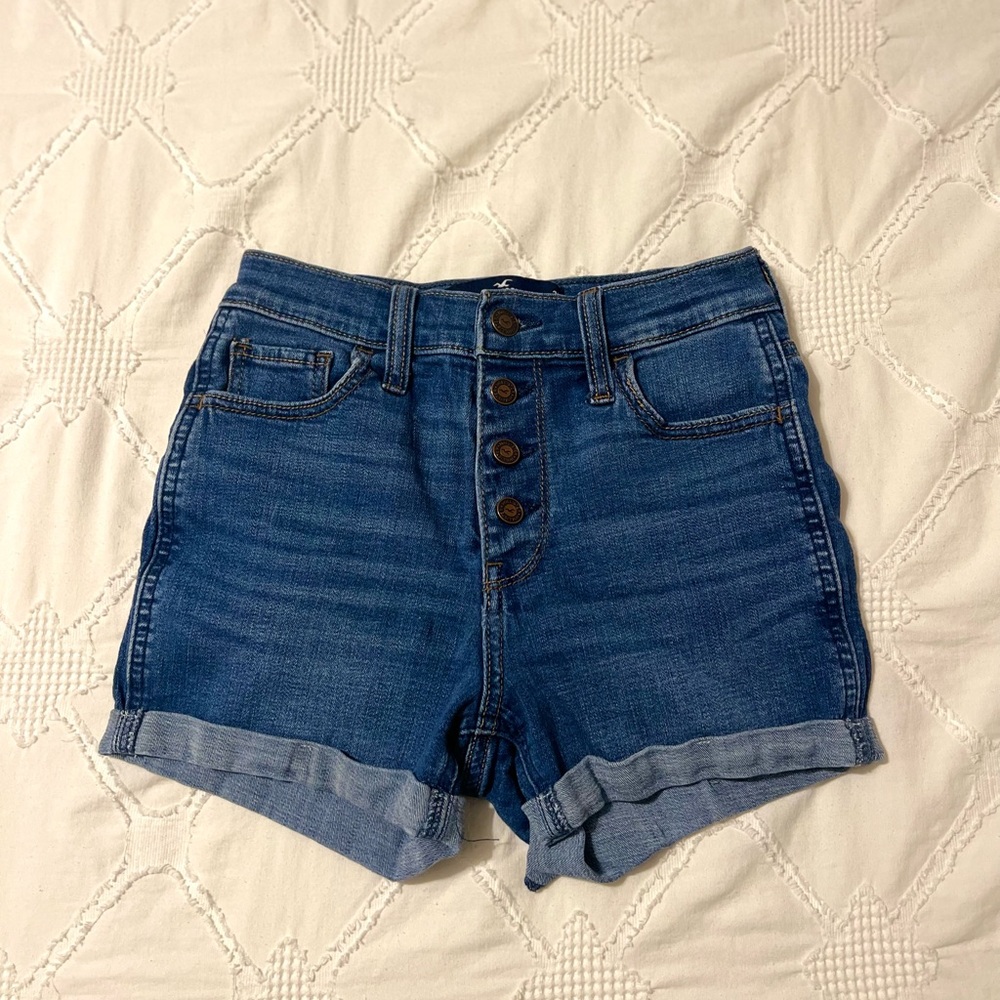dark wash high rise hollister jean shorts